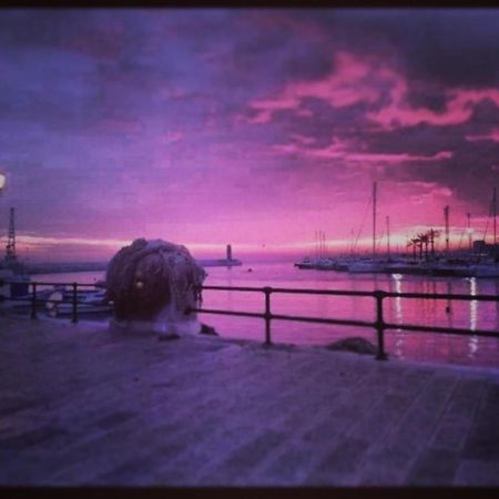 Cantovi Bari Bagian luar foto